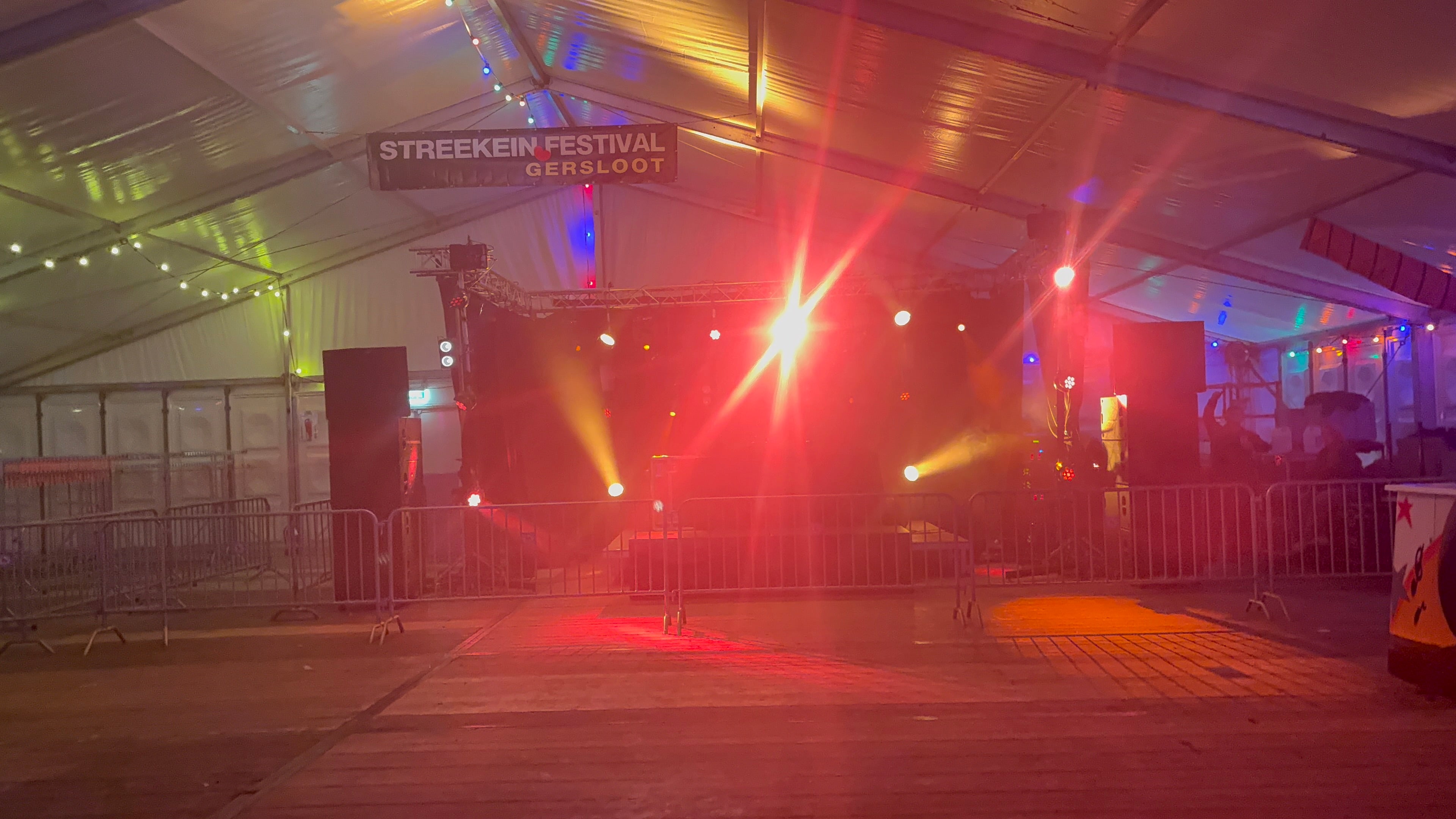 Feesttent Set voor Dj of Band